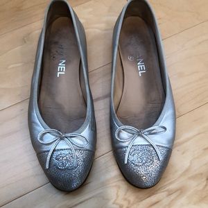 Chanel silver ballerinas